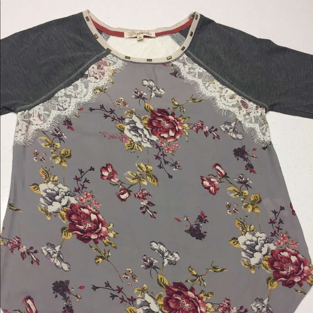 Rewind 3/4 Sleeve Floral Lace casual top